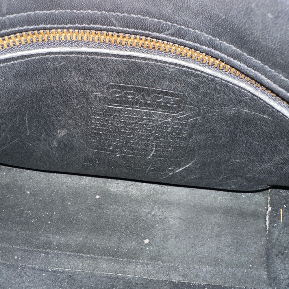 COACH Vintage 80s Turnlock Brown And Black Leather Spectator Bag with Brass - Picture 9 of 12